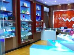 党校20平米联通手机精品店